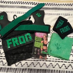 Frog Grips Workout Set in Green and Black